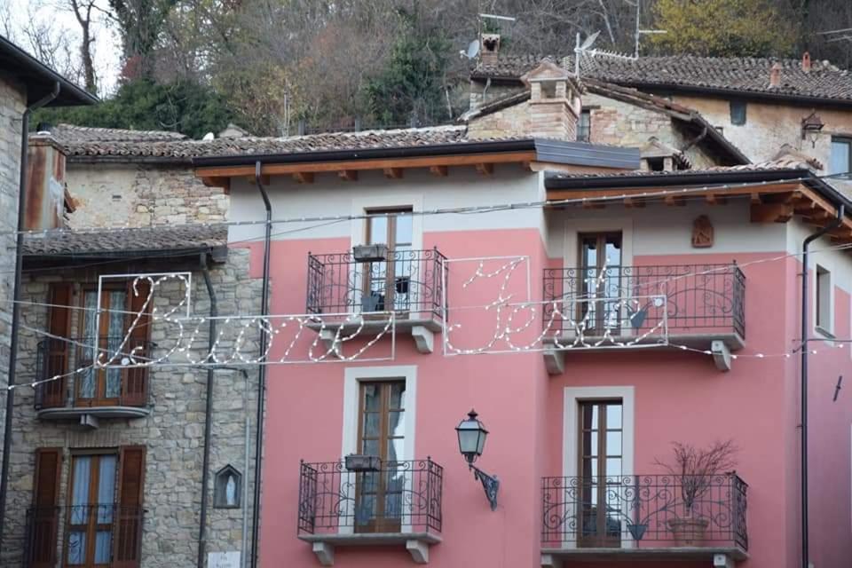 Bed and Breakfast La Montadaria à Zavattarello Extérieur photo